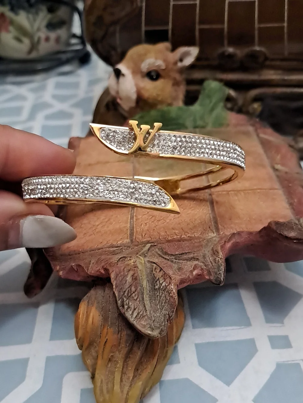 Fashion Jewelry Gold Crystal Pavé Hinged Bangle Bracelet with Clear Stones